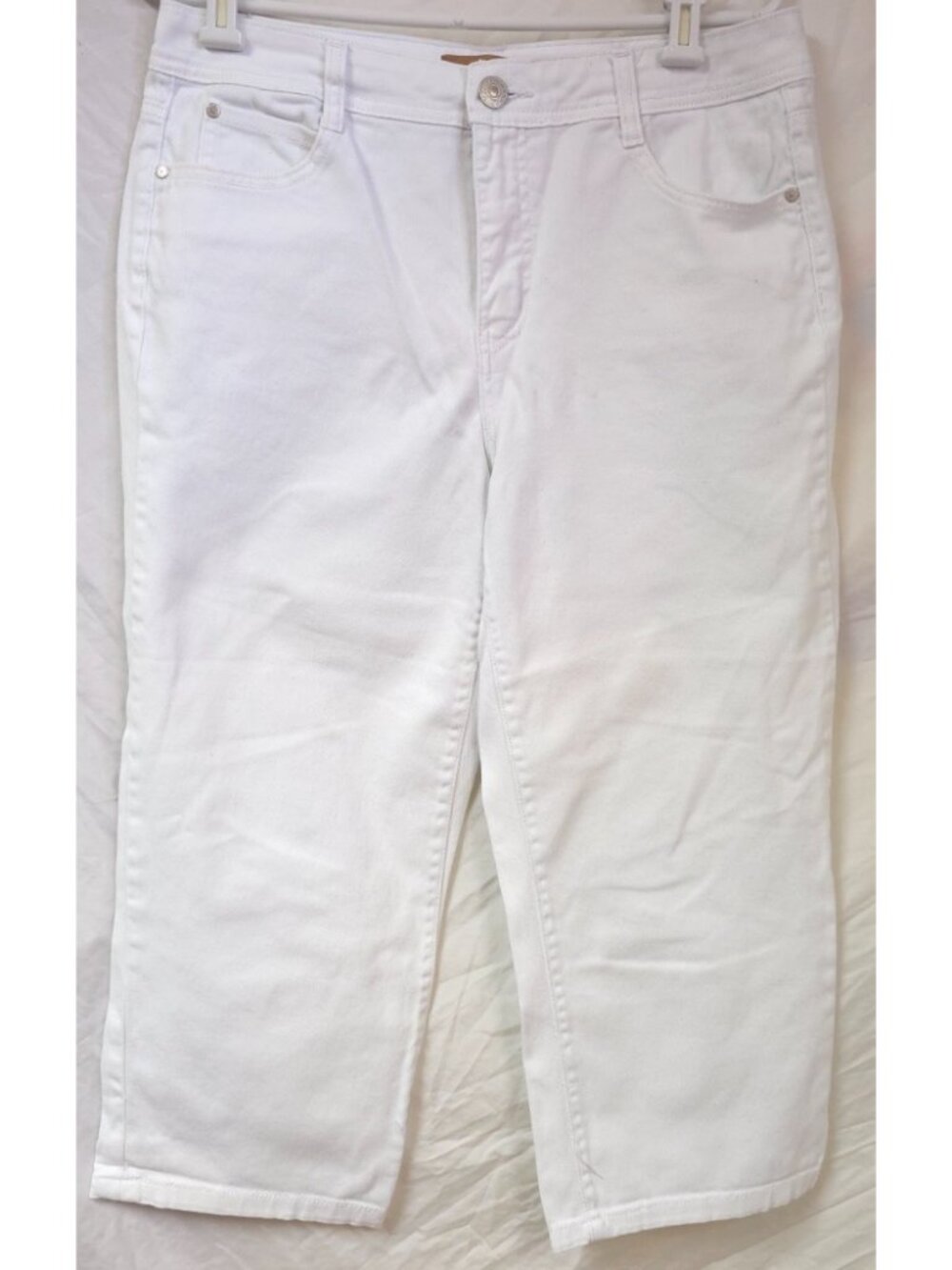 Hannah Becky Womens 12 White Embroidered Embellished Studded Capri Jeans 33x22
